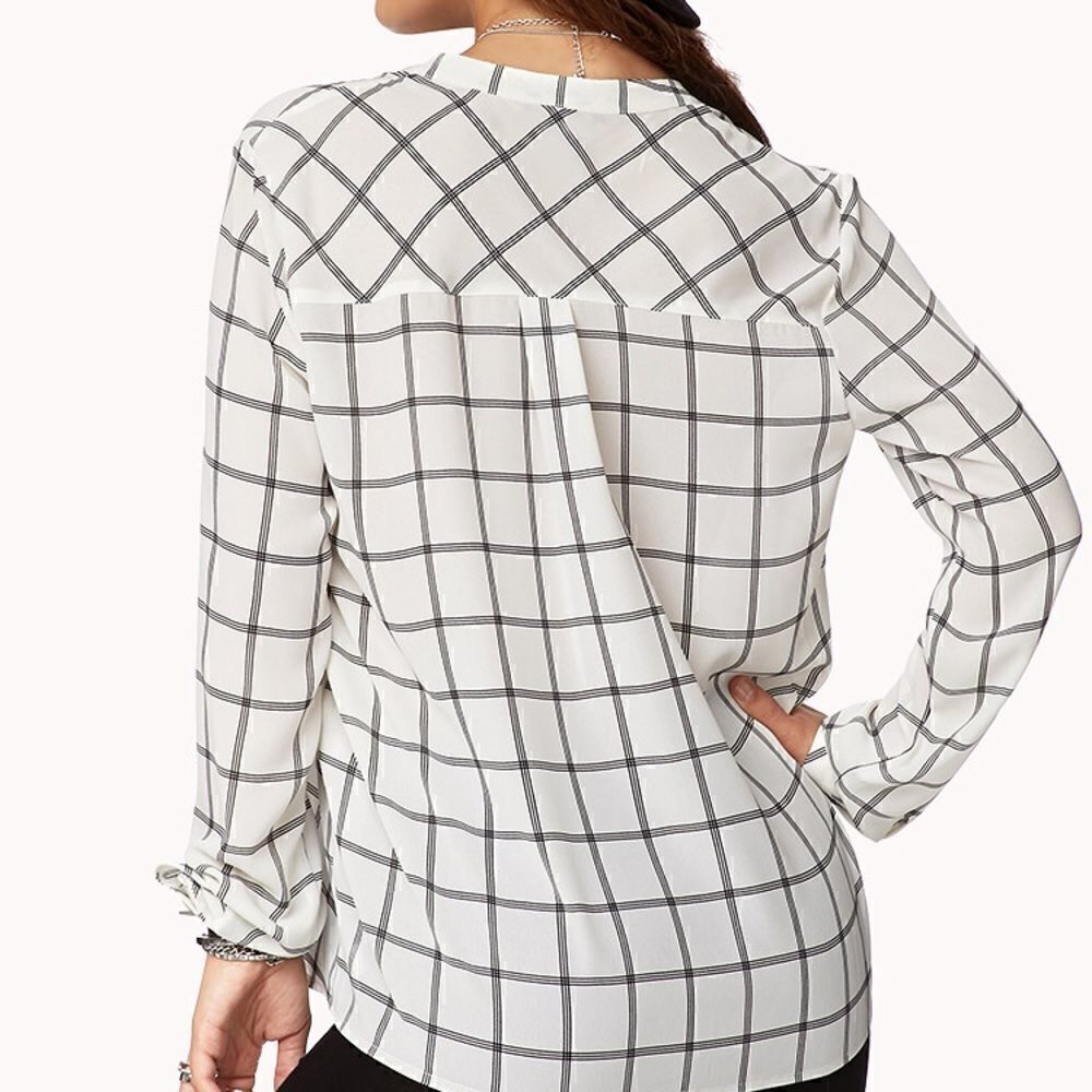 Window  pane blouse - Picture 2 of 5
